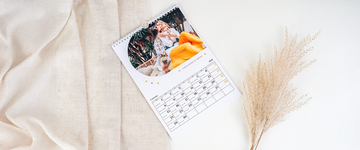 Aplikacja mobilna: fotokalendarz