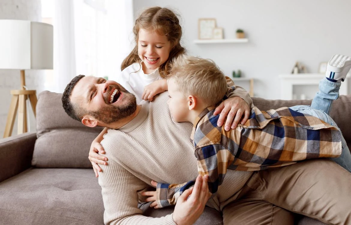 Prezent na Dzień Ojca - Zatrzymaj wspomnienia z tatą w wyjątkowej fotoksiążce