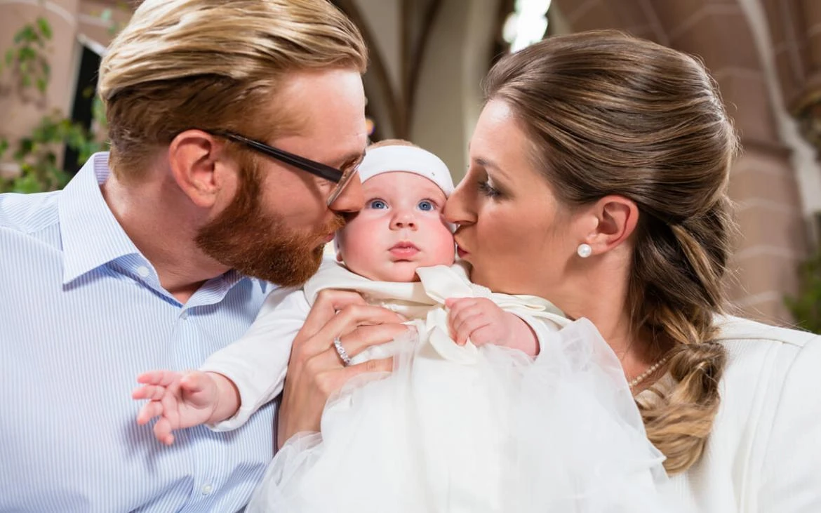 Fotoksiążka z Chrztu Świętego – wyjątkowa pamiątka na lata