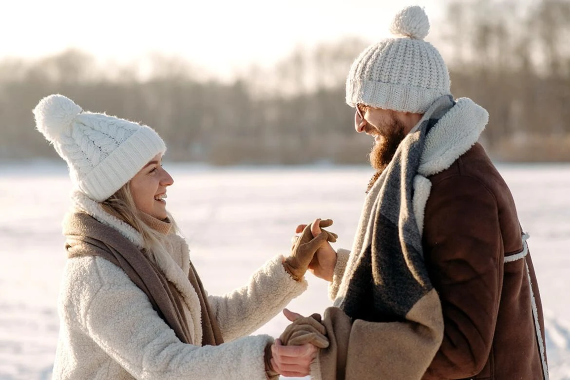 Najciekawsze inspiracje na romantyczną sesję fotograficzną z okazji Walentynek